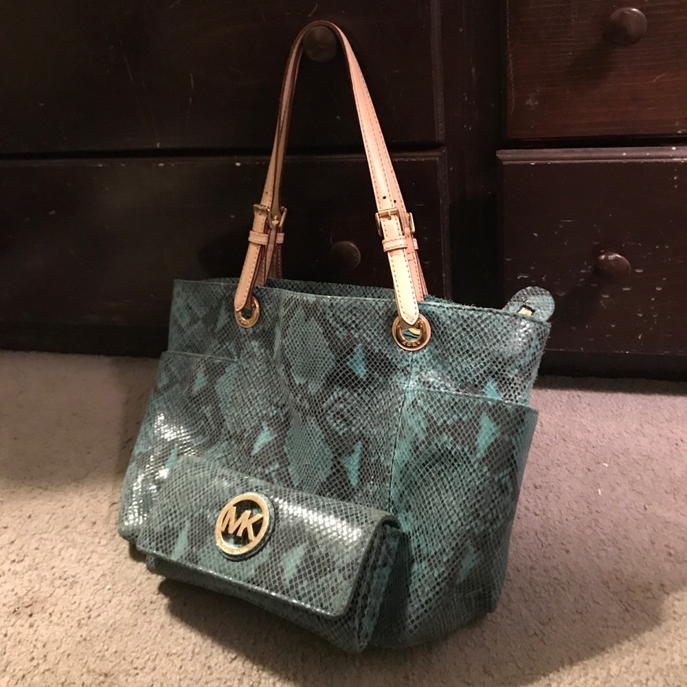 MK
